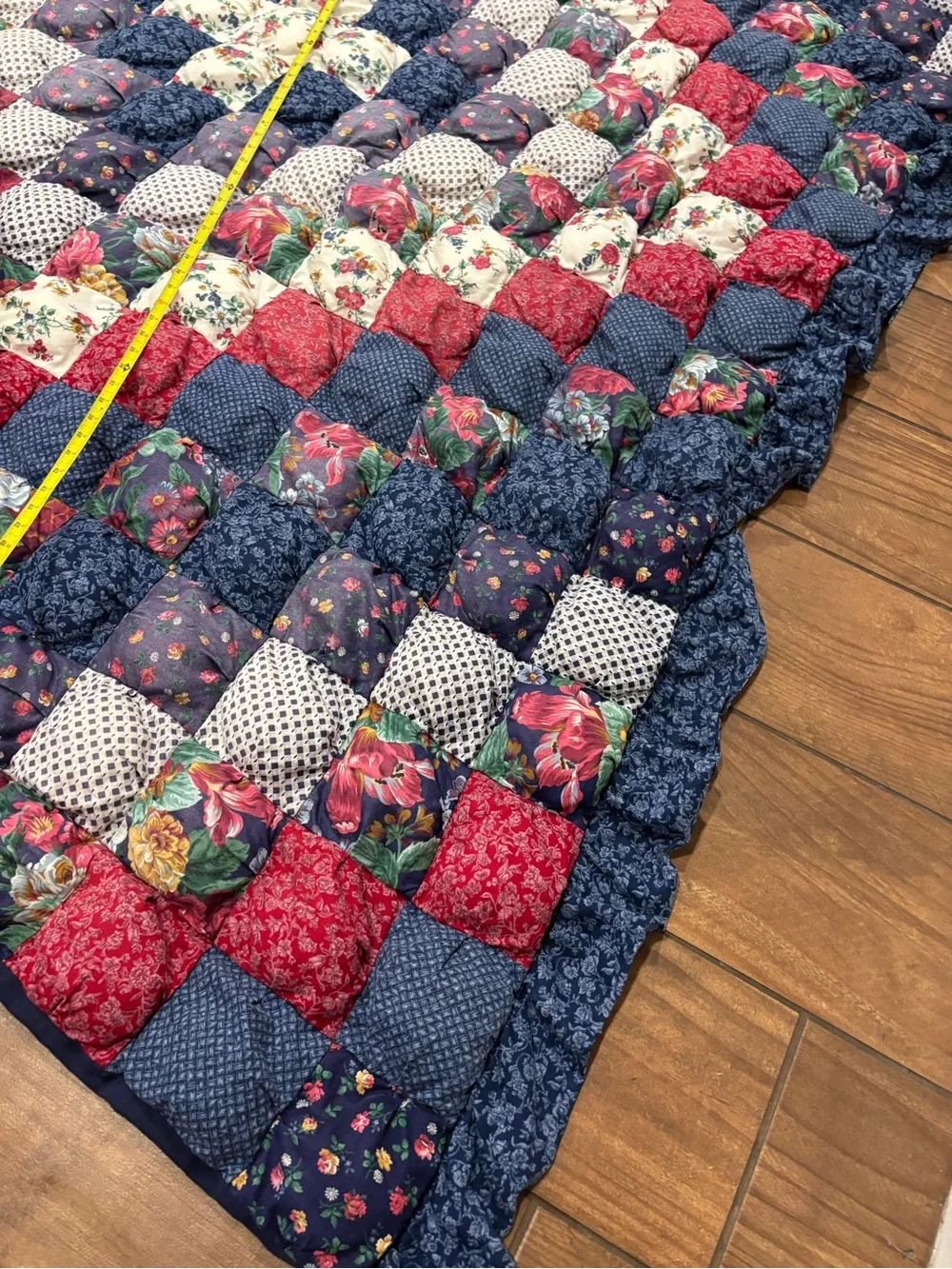 Vintage Puff Quilt Full Double Handmade Biscuit Bubble Floral Patchwork 74x89